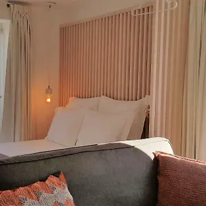 Be Local - In Beco Da Formosa In Alfama - Apartment
