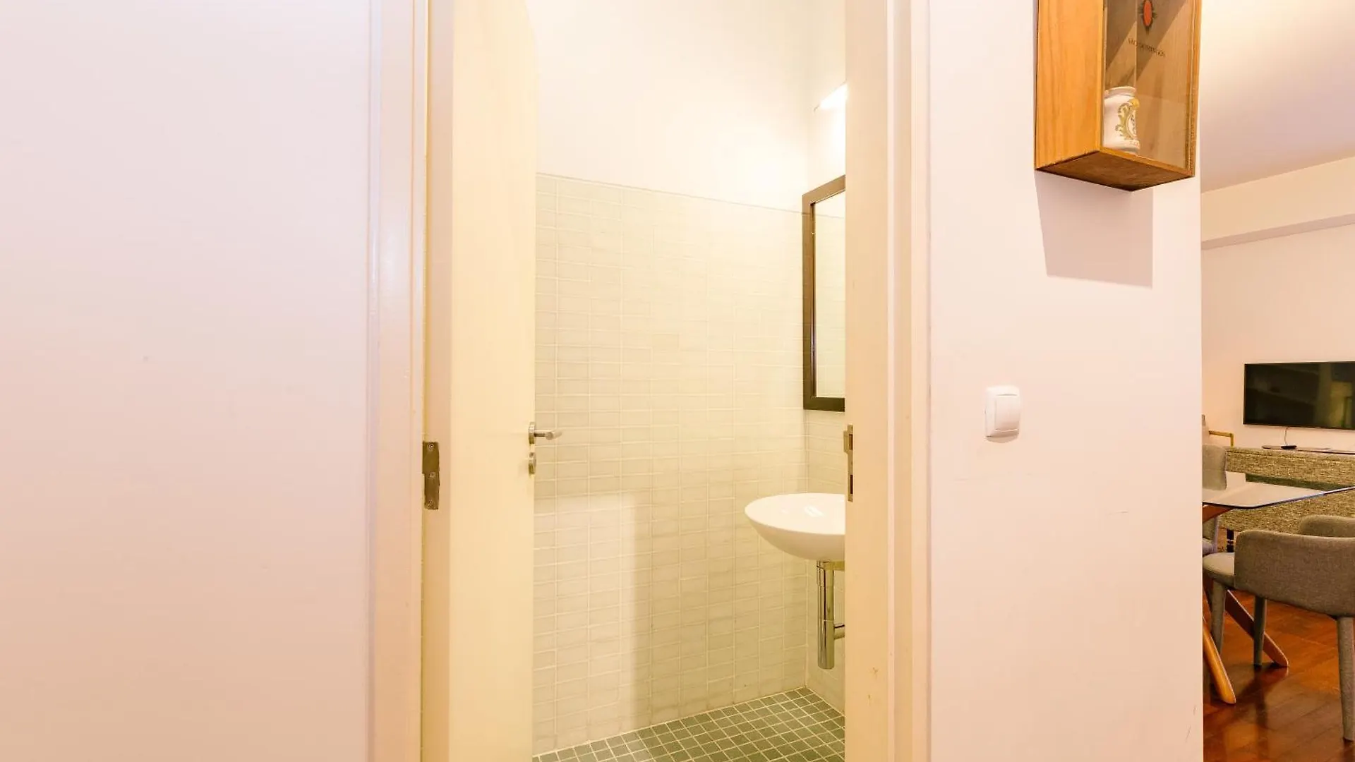 Chiado 2 Bedroom Elegant Apartment Lisbon