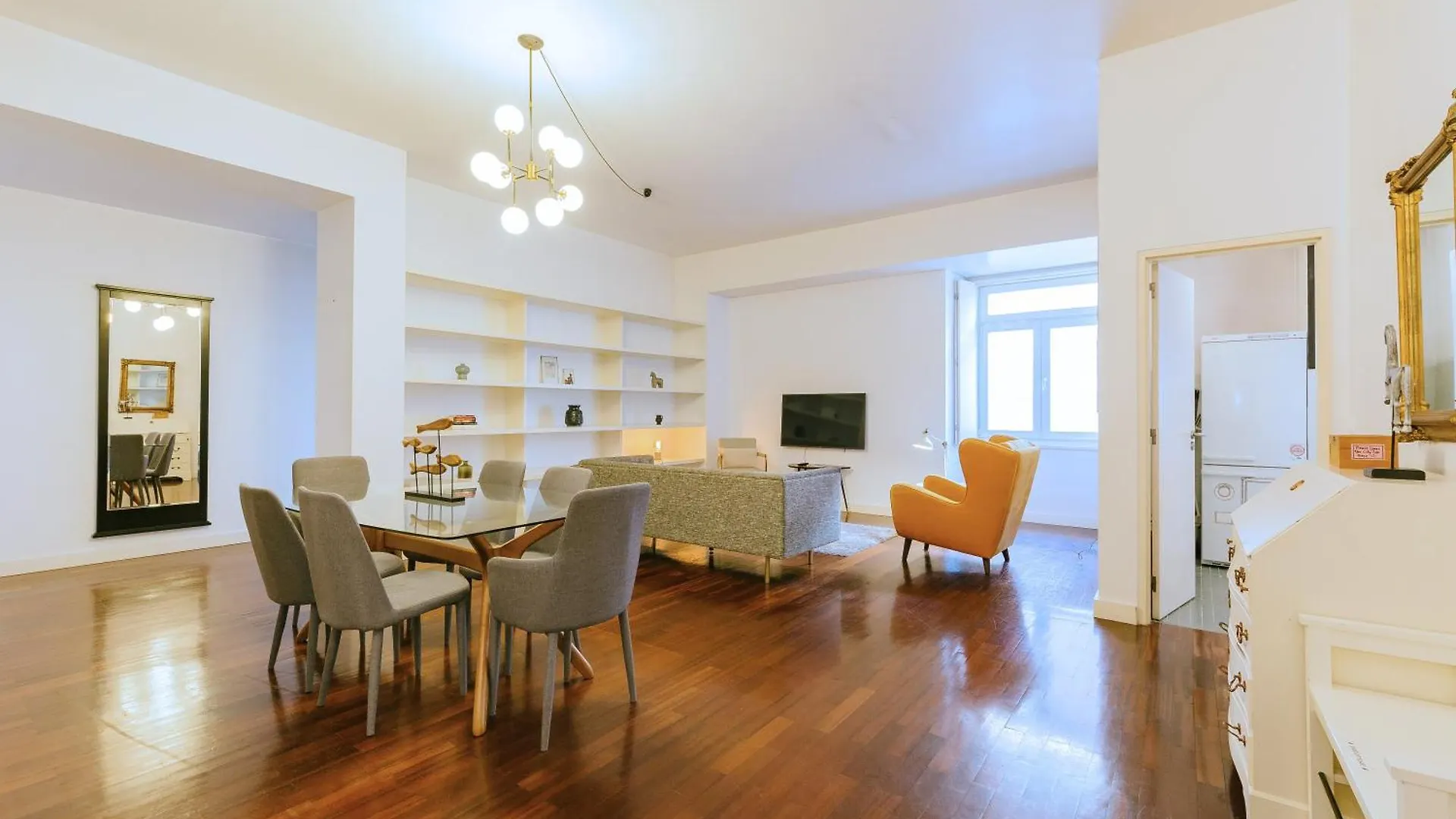 Chiado 2 Bedroom Elegant Apartment Lisbon