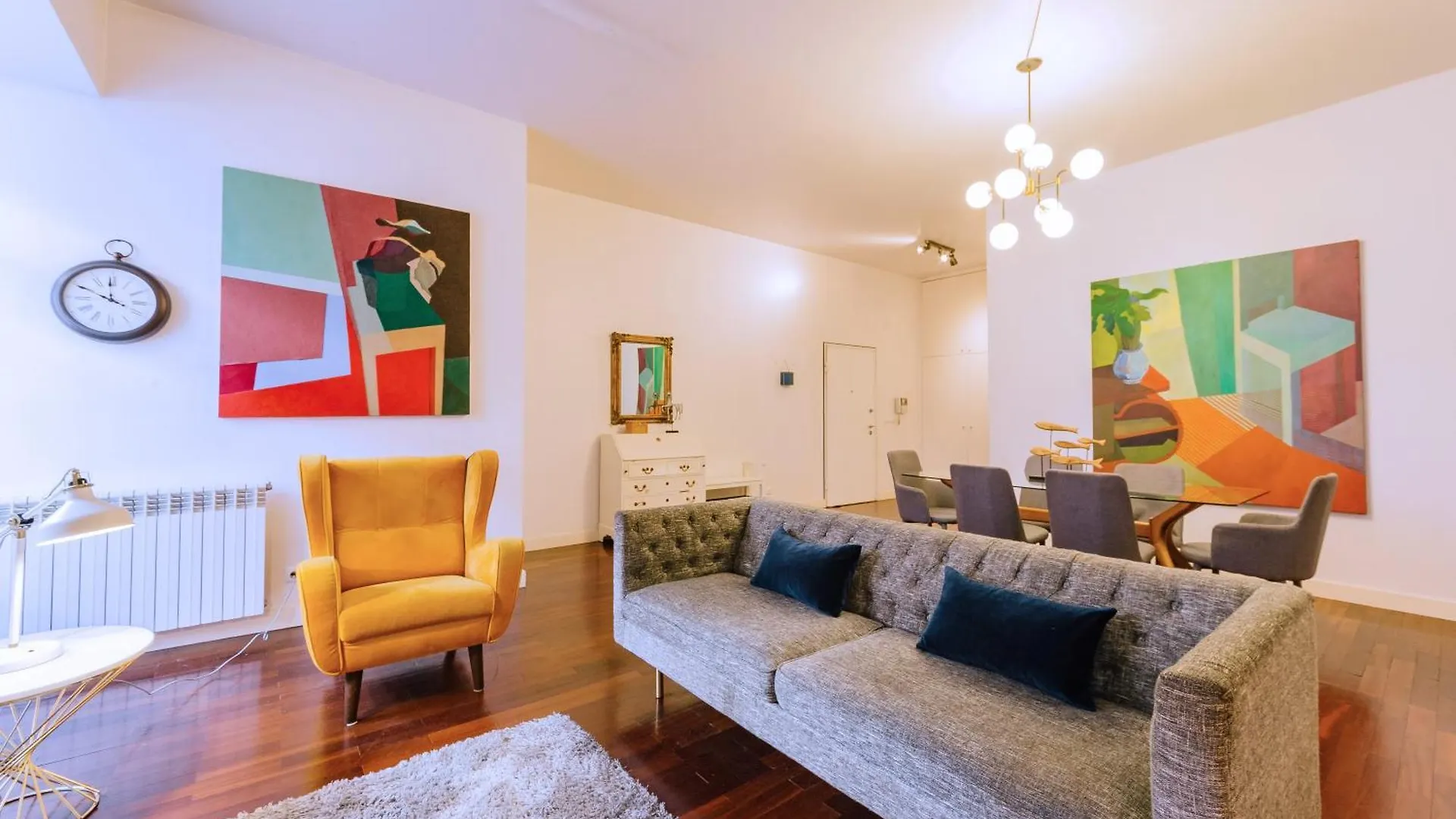 Chiado 2 Bedroom Elegant Apartment Lisbon