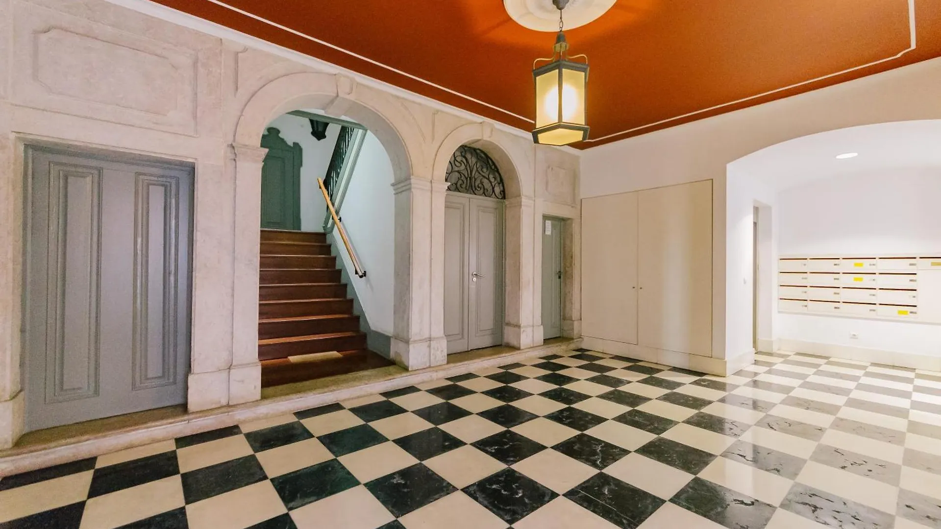 Chiado 2 Bedroom Elegant Apartment Lisbon 0*,  Portugal