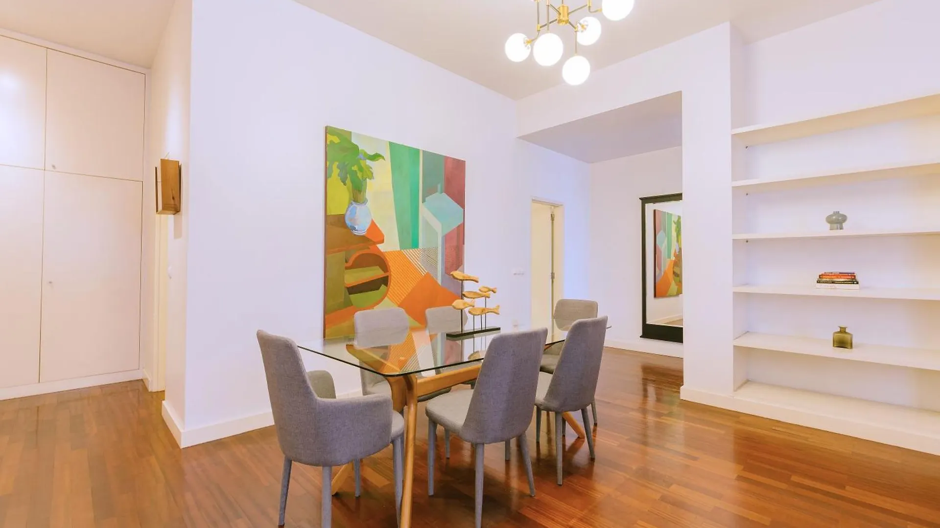 Chiado 2 Bedroom Elegant Apartment Lisbon